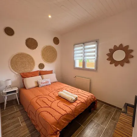 Charmante Maison بيت للعطل *