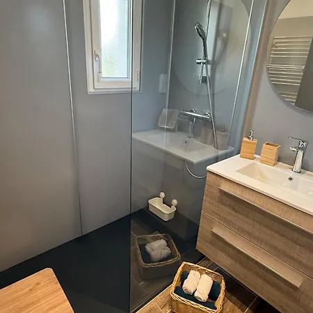 Charmante Maison بيت للعطل *